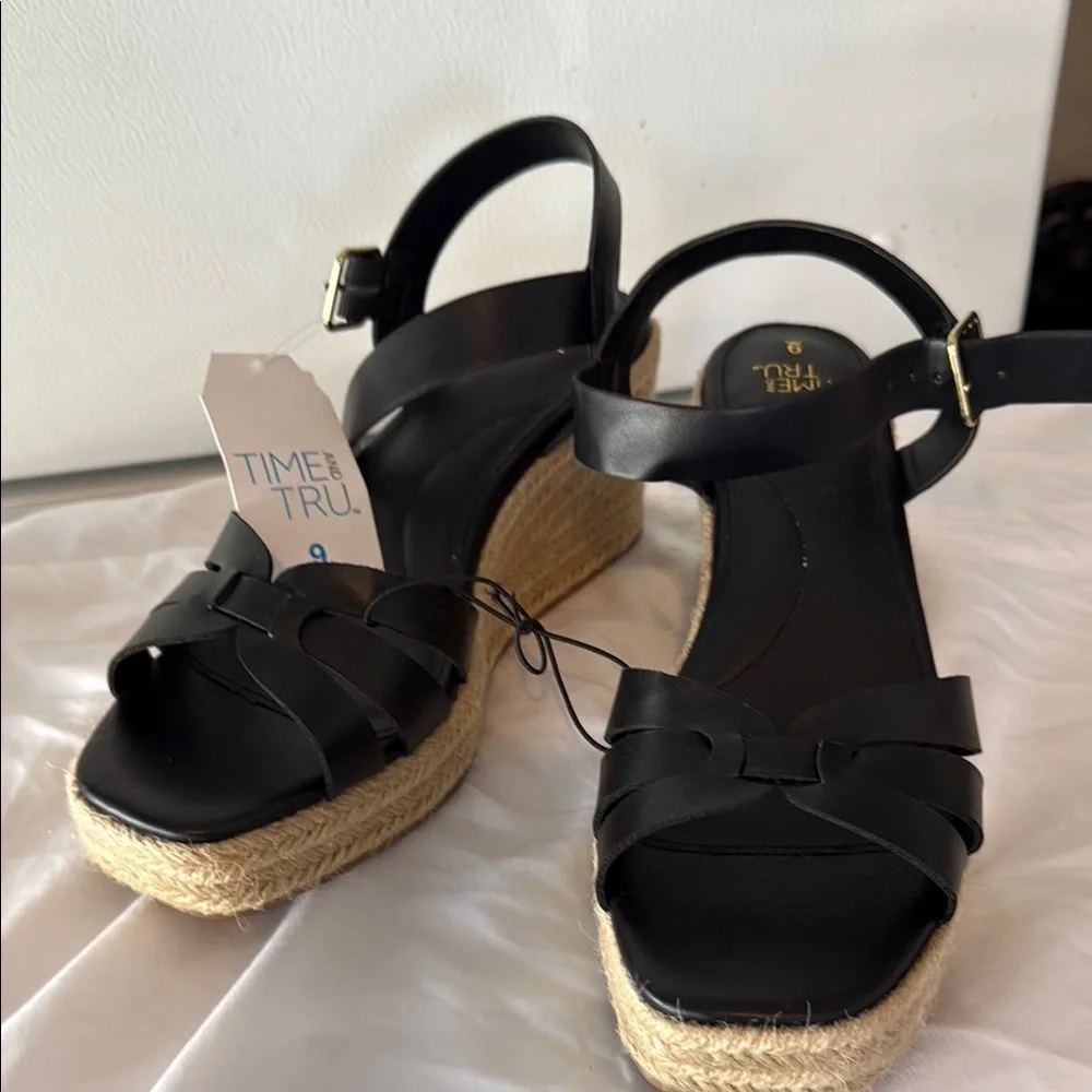 NEW! Time and Tru Black Wedge Espadrilles Sandals Size 7